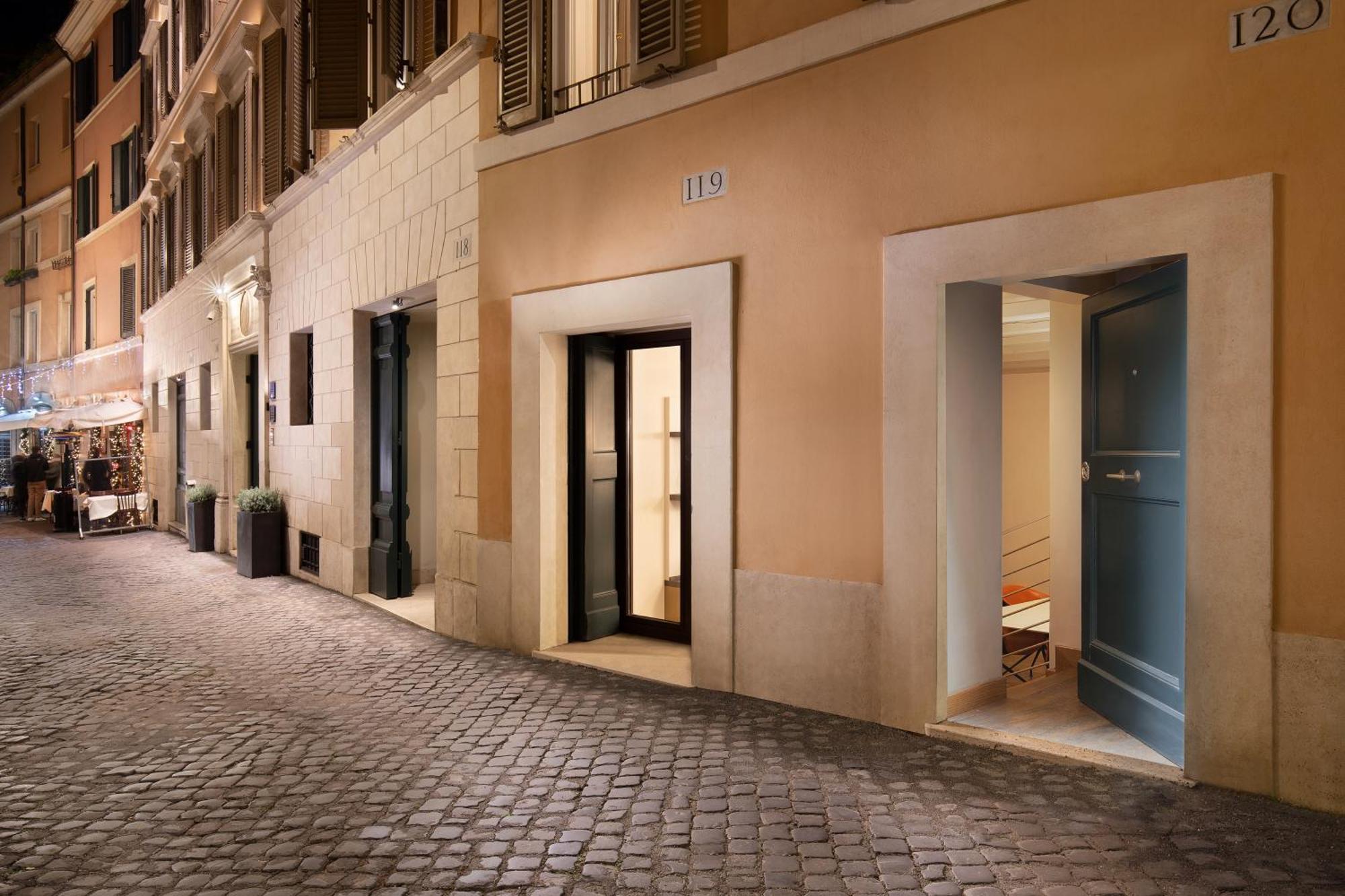 Palazzo Scanderbeg 4* Rom